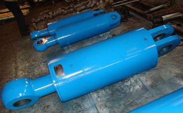 Oil cylinder